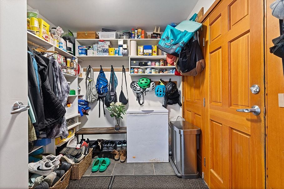 3552 W 49th Avenue Vancouver, BC - 22
