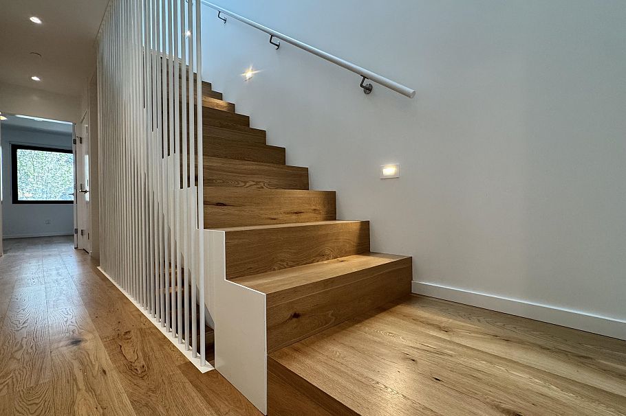 2180 E 13th Avenue Vancouver, BC - 8