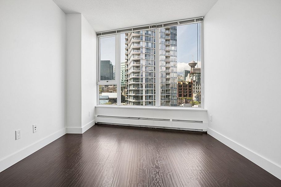 808 689 Abbott Street Vancouver, BC - 17