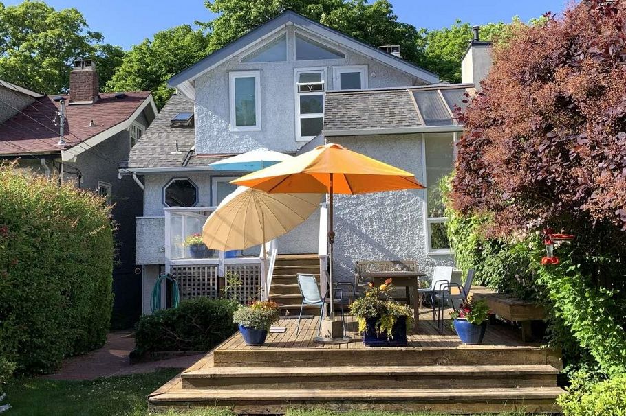 3974 W 18th Avenue Vancouver, BC - 5