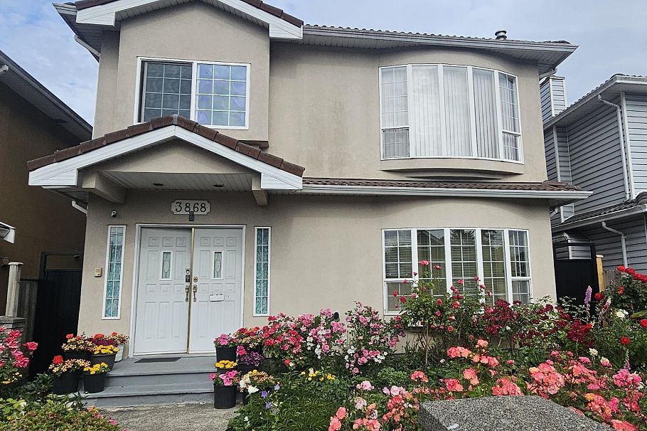 3868 Victoria Drive Vancouver, BC - 1