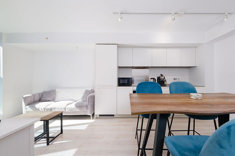 703 1133 Hornby Street Vancouver, BC - 9