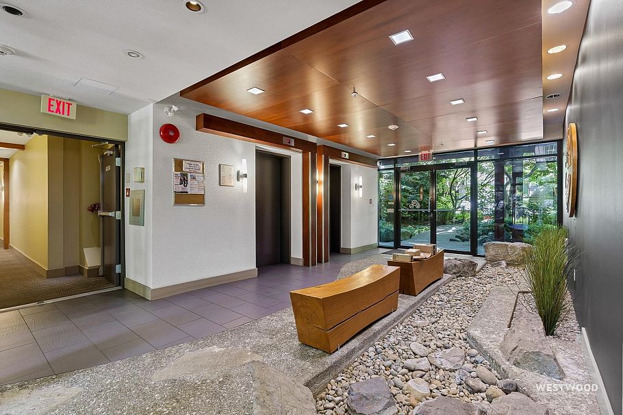 107 6328 Larkin Drive Vancouver, BC - 2