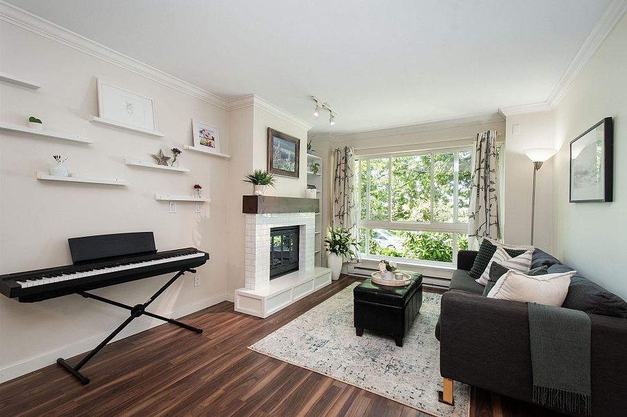 1 270 E Keith Road North Vancouver, BC - 4