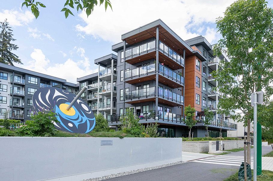 203 3596 Malsum Drive North Vancouver, BC - 29