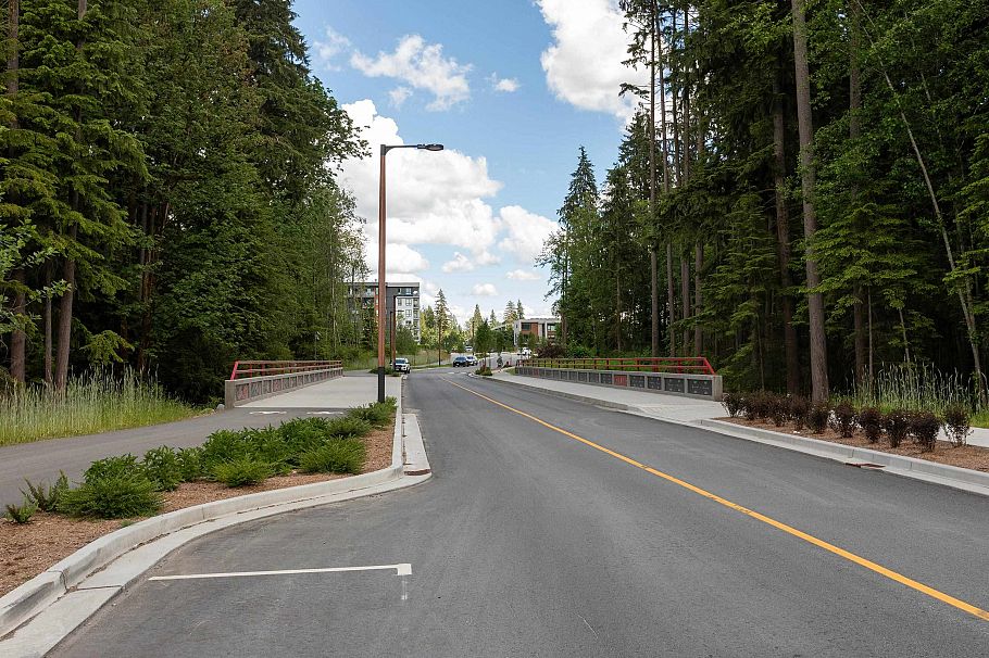 203 3596 Malsum Drive North Vancouver, BC - 31