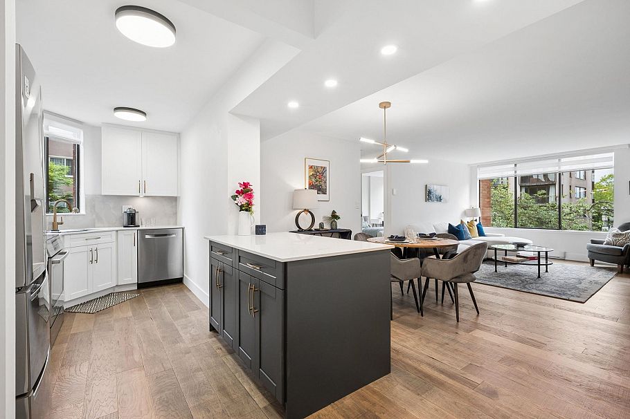 204 1860 Robson Street Vancouver, BC - 11
