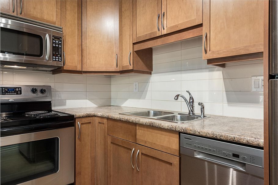 401 2920 Ash Street Vancouver, BC - 3