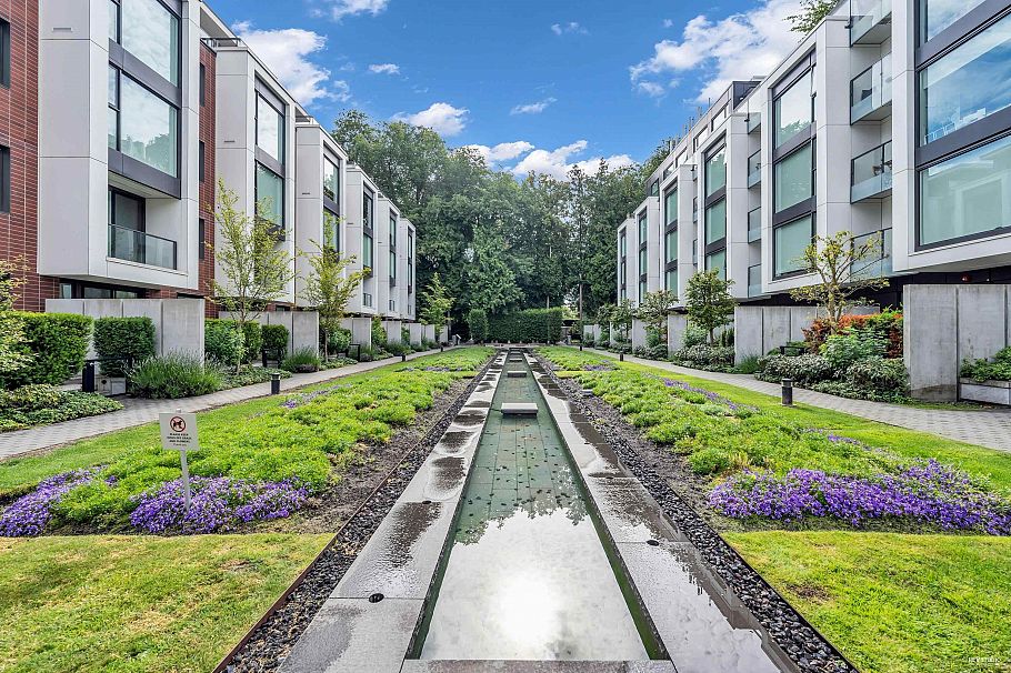105 1515 Atlas Lane Vancouver, BC - 2