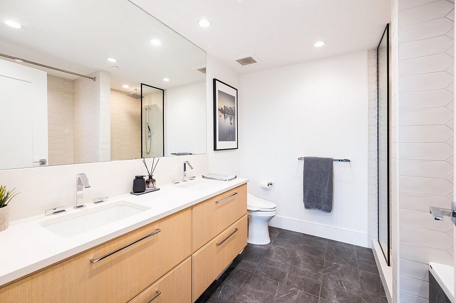 601 W 31st Avenue Vancouver, BC - 17