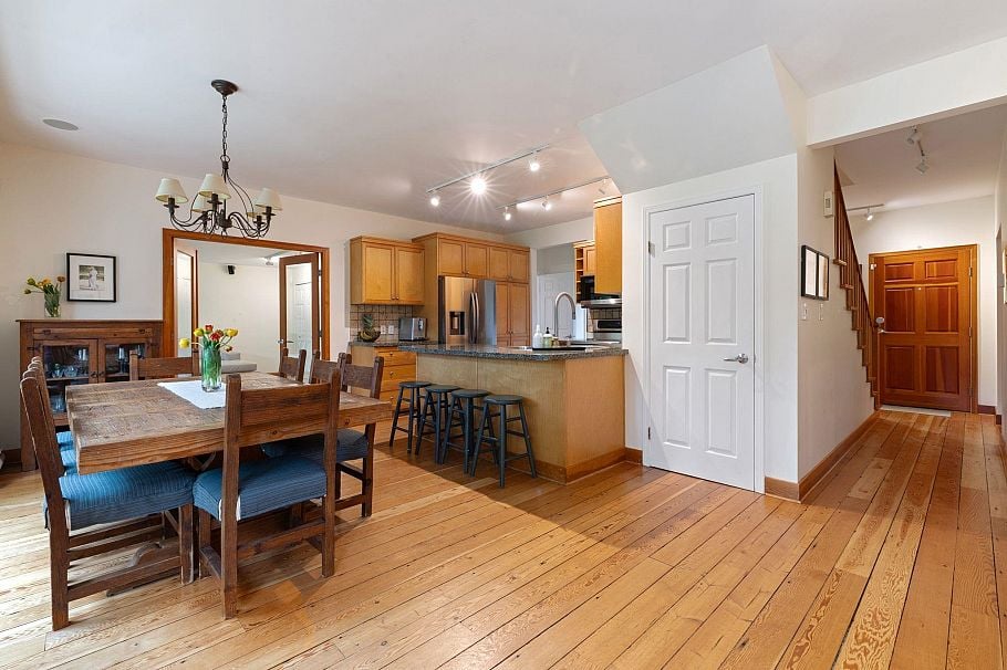3552 W 49th Avenue Vancouver, BC - 14