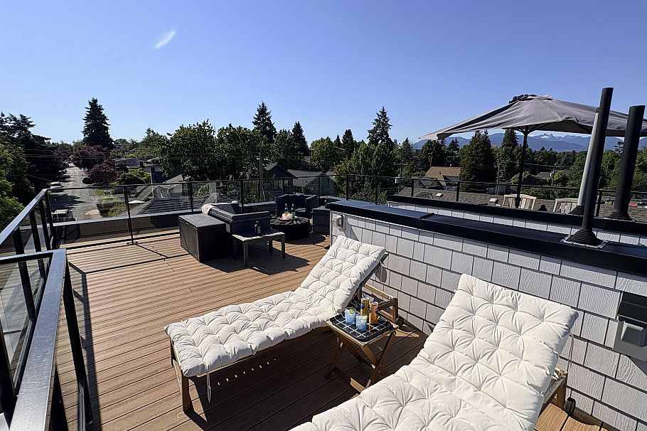 411 Aubrey Place Vancouver, BC - 27