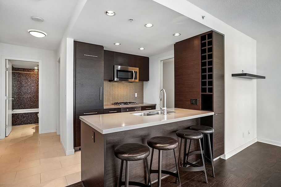 610 833 Homer Street Vancouver, BC - 4