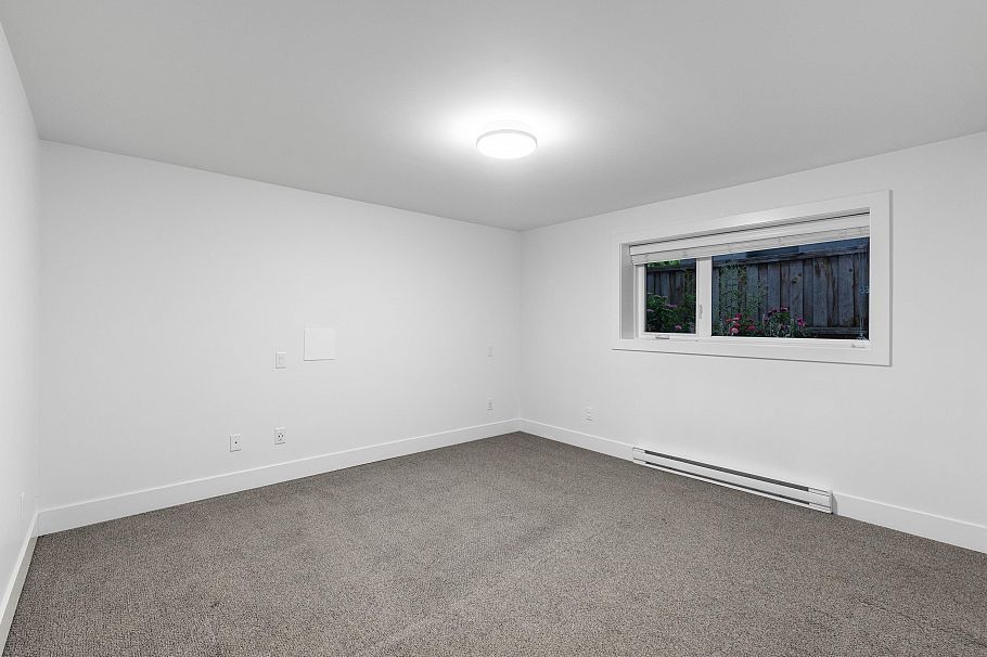 6297 Mackenzie Street Vancouver, BC - 23