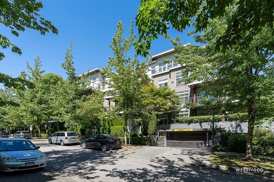 107 6328 Larkin Drive Vancouver, BC - 29