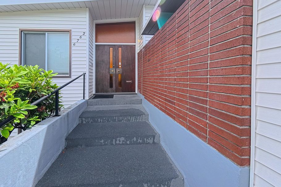 6762 Neal Street Vancouver, BC - 5