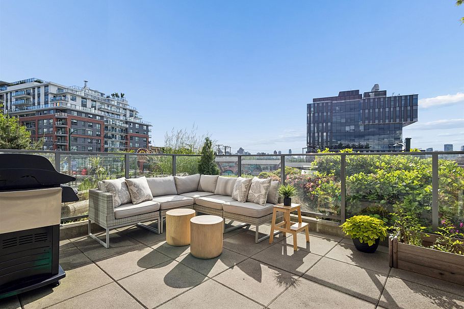 405 210 E 5th Avenue Vancouver, BC - 5