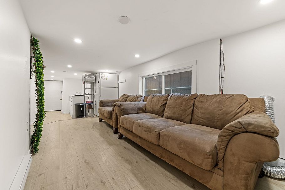 266 E 32nd Avenue Vancouver, BC - 24