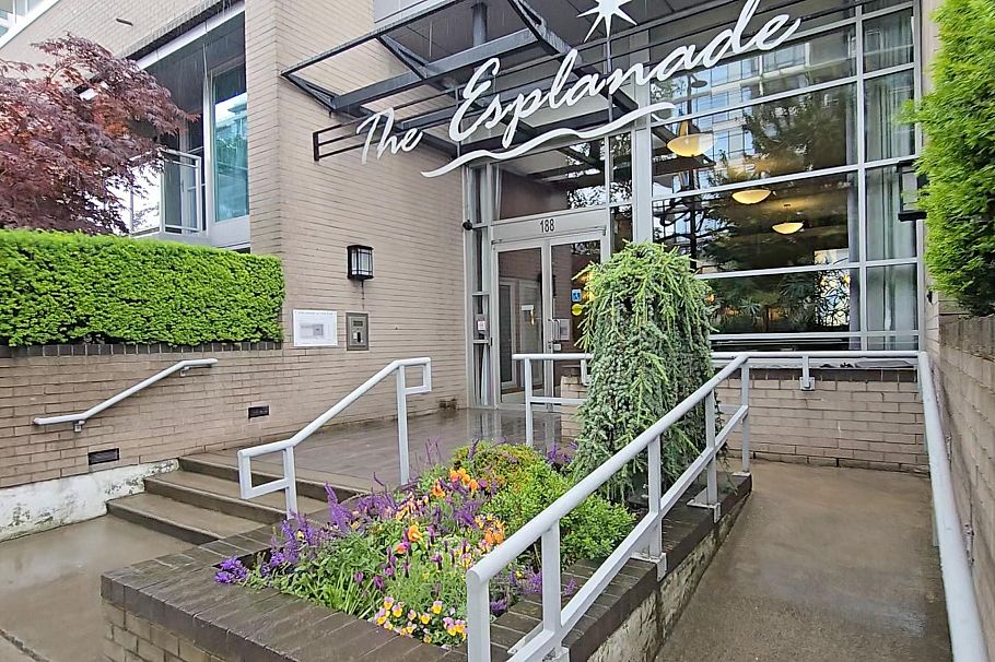 1904 188 E Esplanade Street North Vancouver, BC - 29