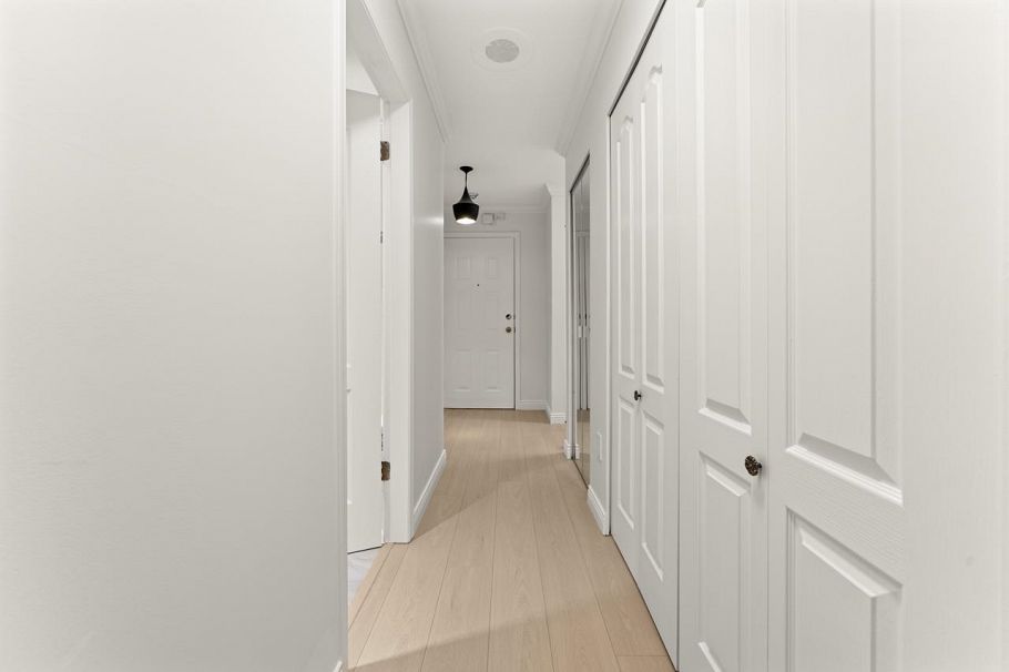 104 526 W 13th Avenue Vancouver, BC - 4