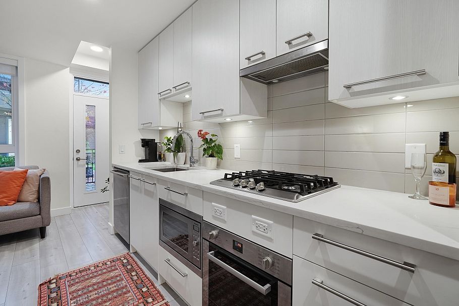 124 2035 Glenaire Drive North Vancouver, BC - 8