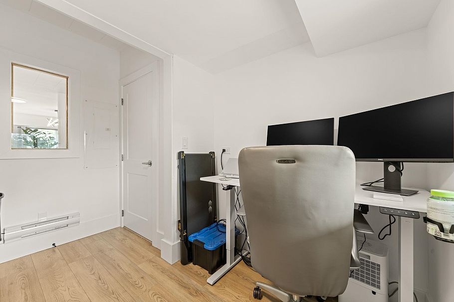 266 E 32nd Avenue Vancouver, BC - 10