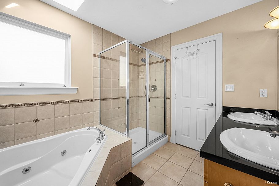 648 E 3rd Street North Vancouver, BC - 12