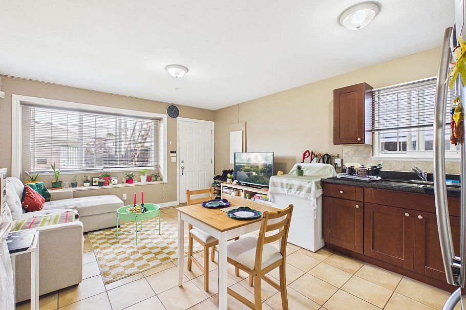 3281 Renfrew Street Vancouver, BC - 21