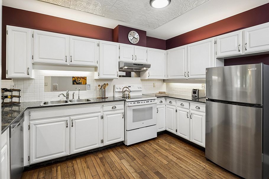 3 1620 Balsam Street Vancouver, BC - 16