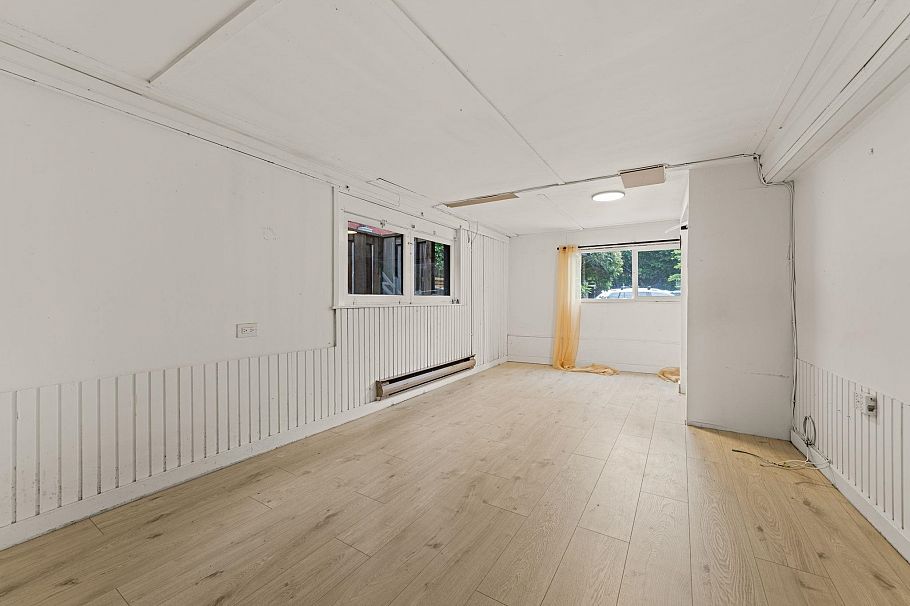 266 E 32nd Avenue Vancouver, BC - 25