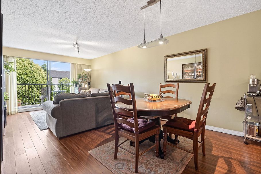 105 236 W 2nd Street North Vancouver, BC - 1