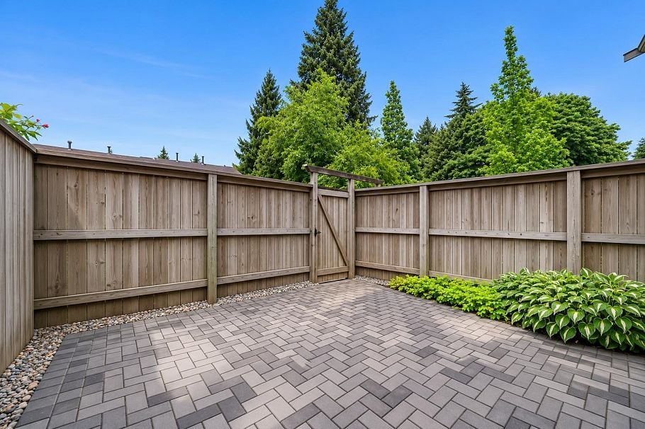 5 3550 E 49th Avenue Vancouver, BC - 27