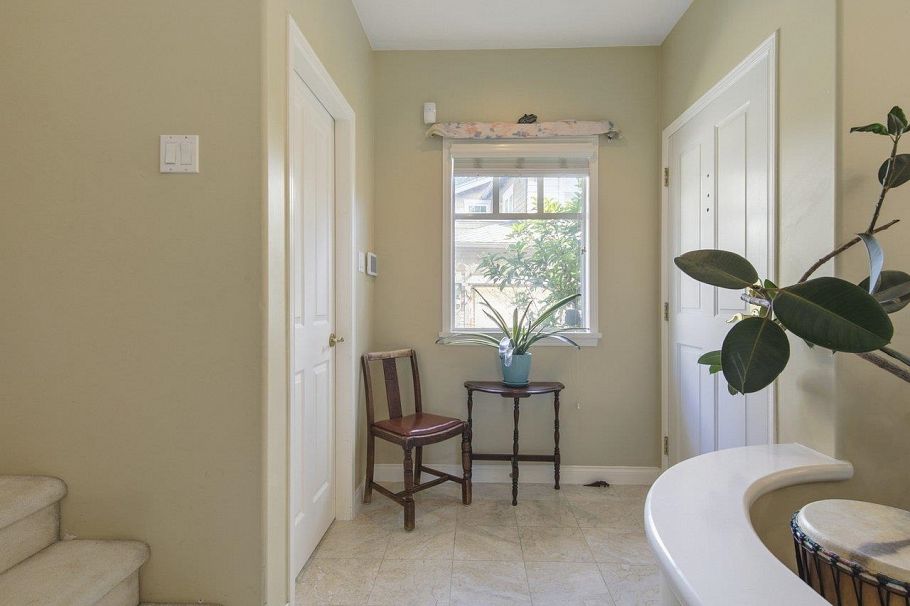 31 5650 Hampton Place Vancouver, BC - 4