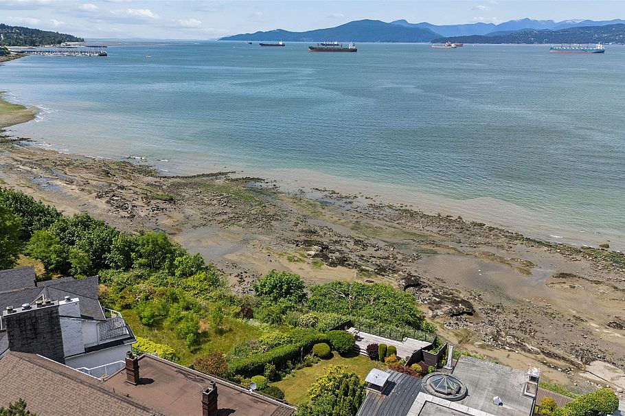 2651 Point Grey Road Vancouver, BC - 7
