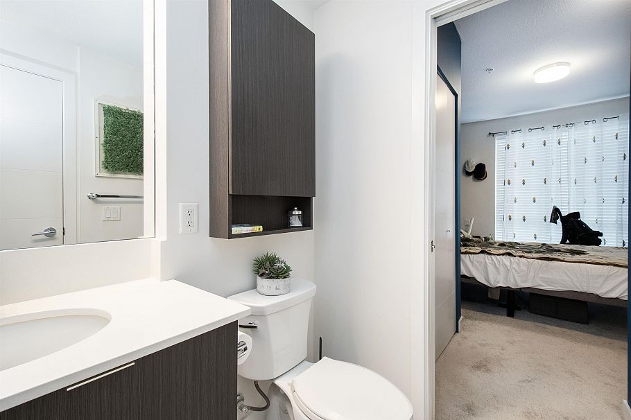 201 719 W 3rd Street North Vancouver, BC - 15