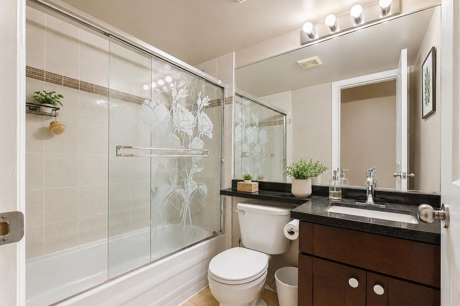 3281 Renfrew Street Vancouver, BC - 24
