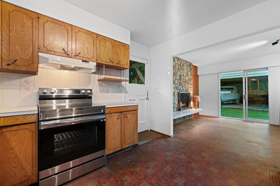 2510 Byron Road North Vancouver, BC - 16