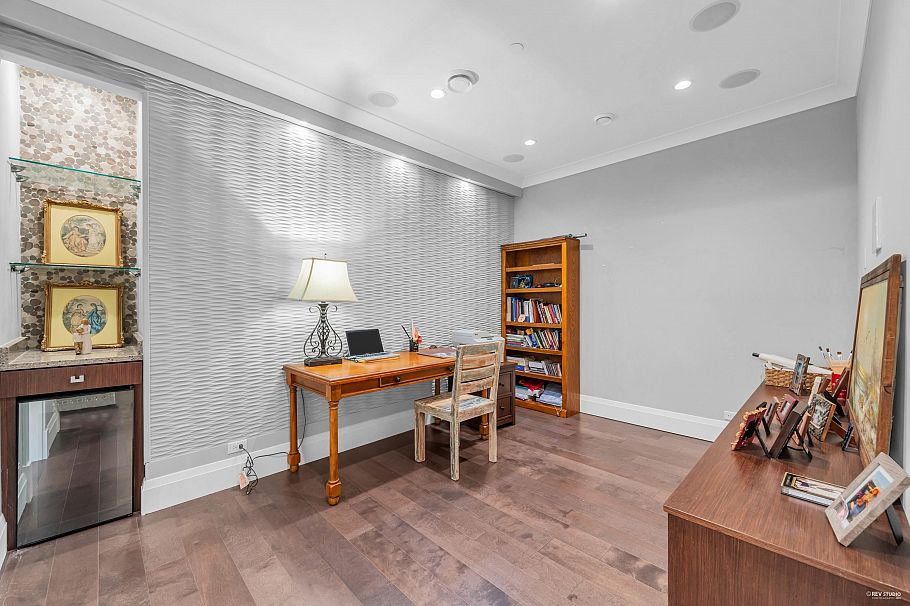 4217 W 16th Avenue Vancouver, BC - 29