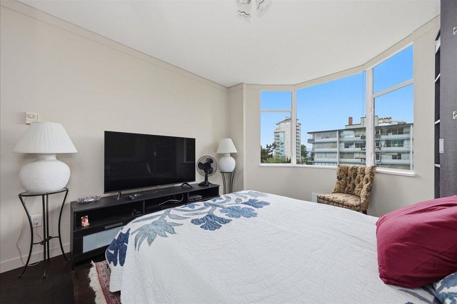 102 123 E Keith Road North Vancouver, BC - 32