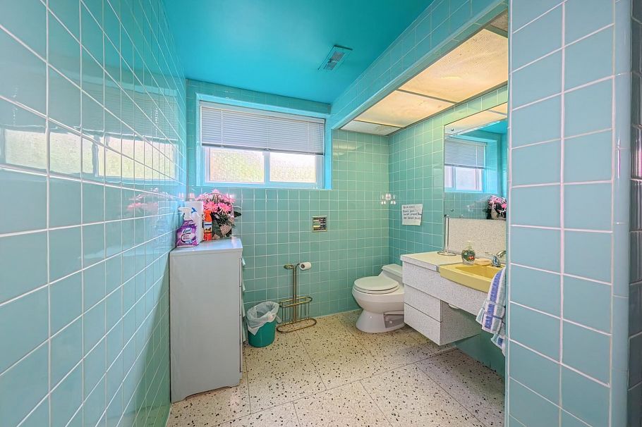 6762 Neal Street Vancouver, BC - 31