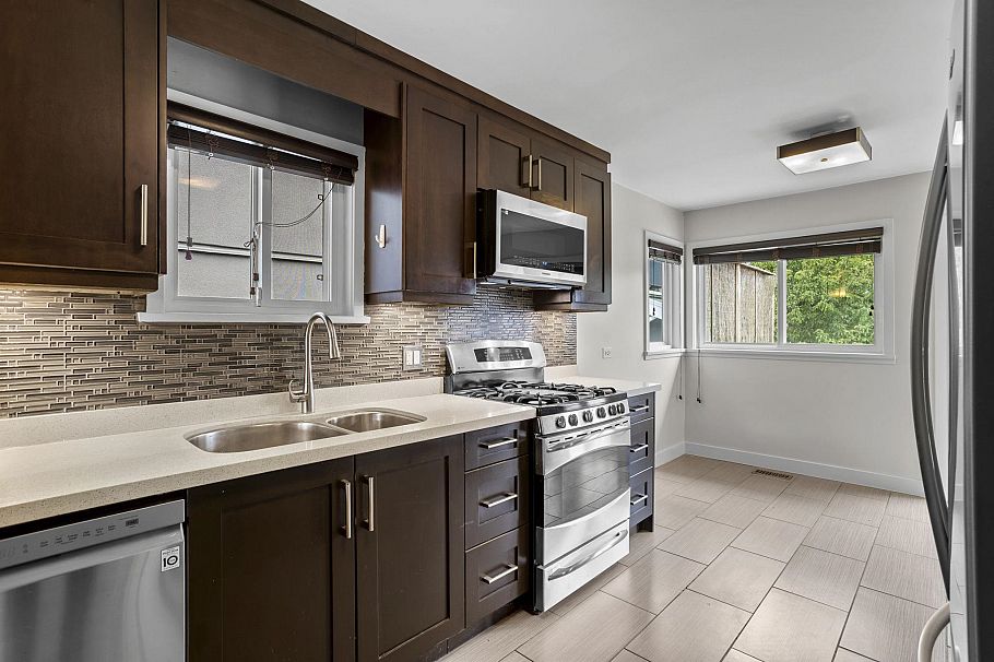 2925 Mcgill Street Vancouver, BC - 10