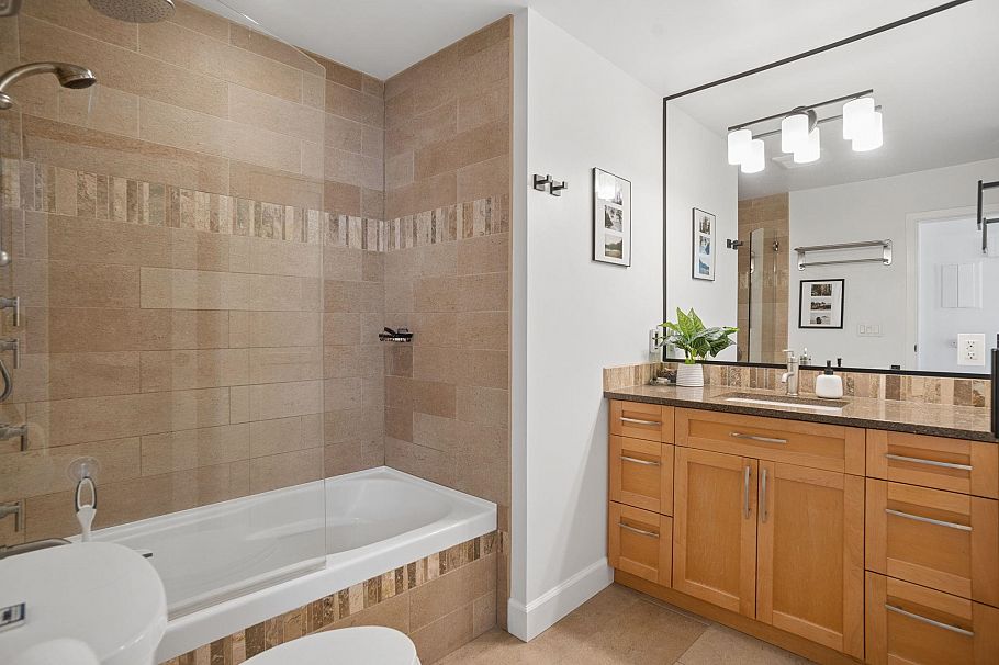 408 2020 W 8th Avenue Vancouver, BC - 18