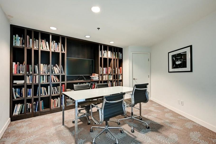 803 8555 Granville Street Vancouver, BC - 26