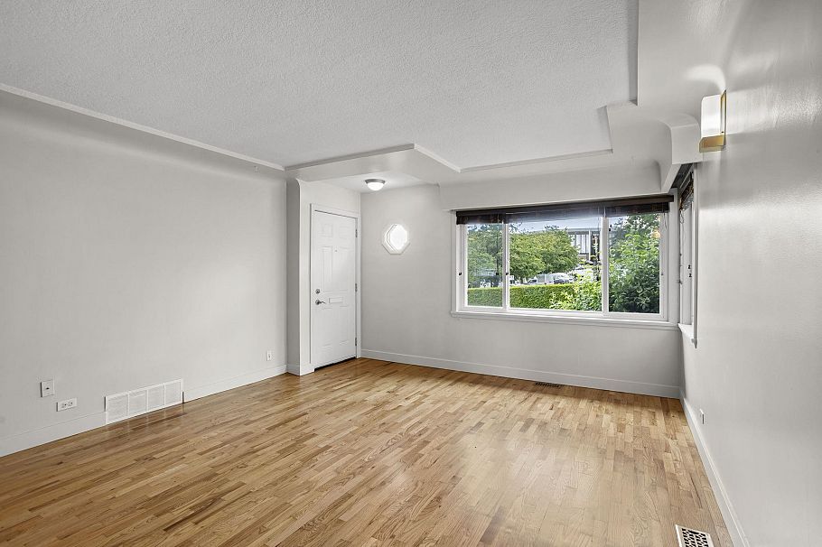 2925 Mcgill Street Vancouver, BC - 8