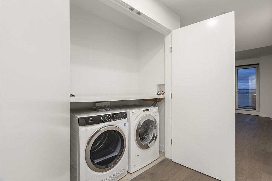 3605 1480 Howe Street Vancouver, BC - 7