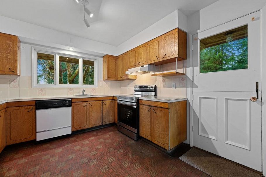 2510 Byron Road North Vancouver, BC - 15