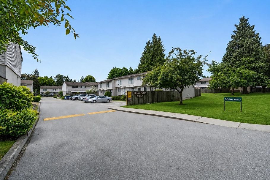 5 3550 E 49th Avenue Vancouver, BC - 35