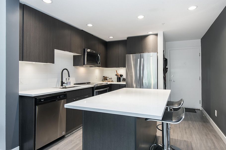 201 719 W 3rd Street North Vancouver, BC - 5