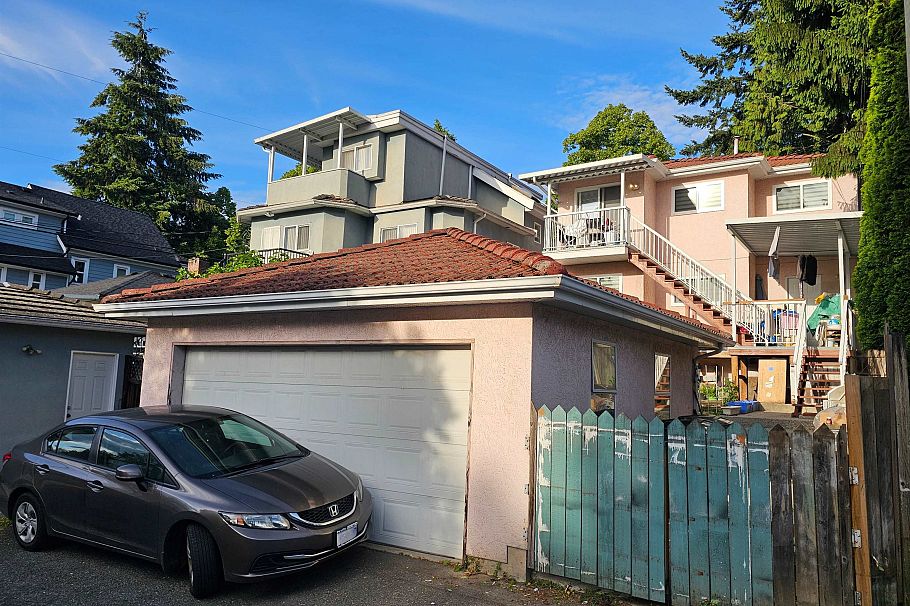 5521 Dundee Street Vancouver, BC - 29