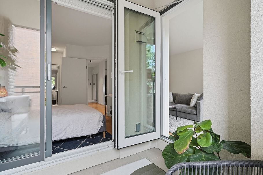 303 1888 York Avenue Vancouver, BC - 16
